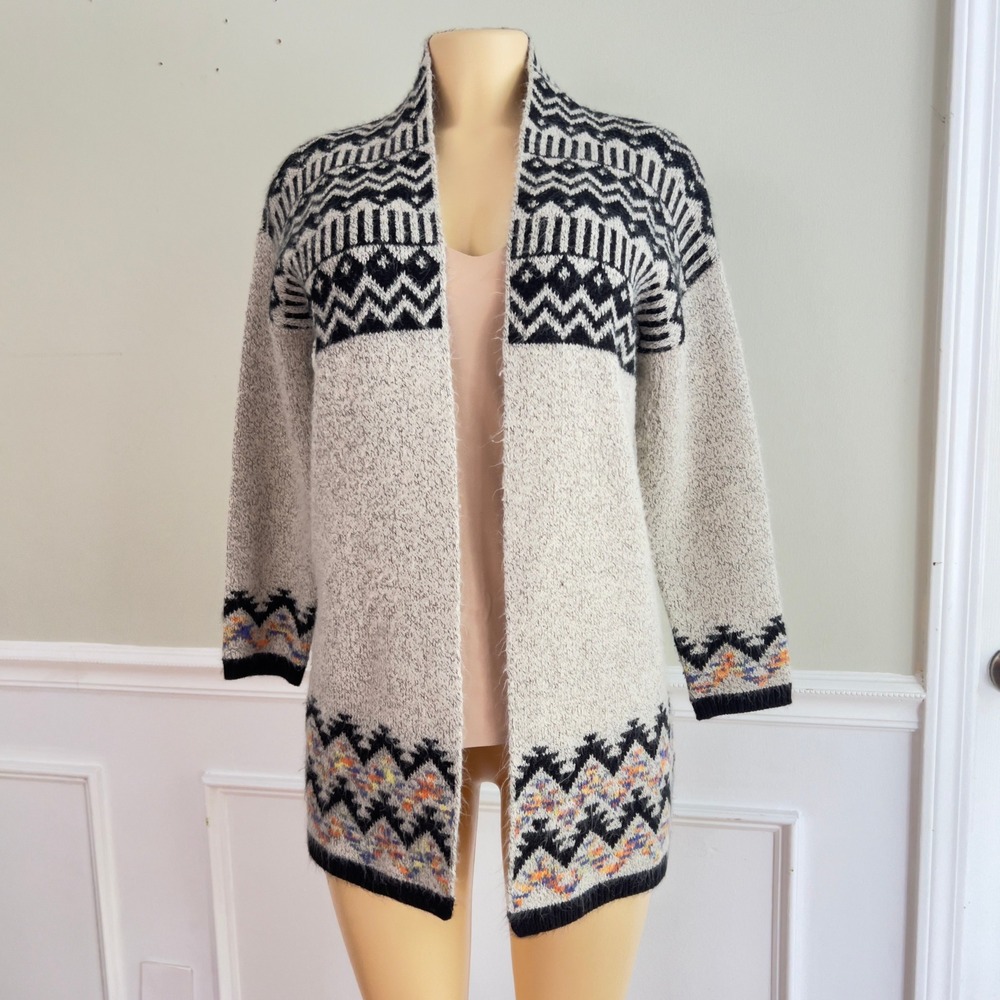 Fair‎ Isle Cardigan Women S/M Geometric Gray Pastel Boho Classic Minimal